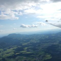 Flugwegposition um 15:58:37: Aufgenommen in der Nähe von Gemeinde St. Kathrein am Offenegg, Österreich in 1545 Meter